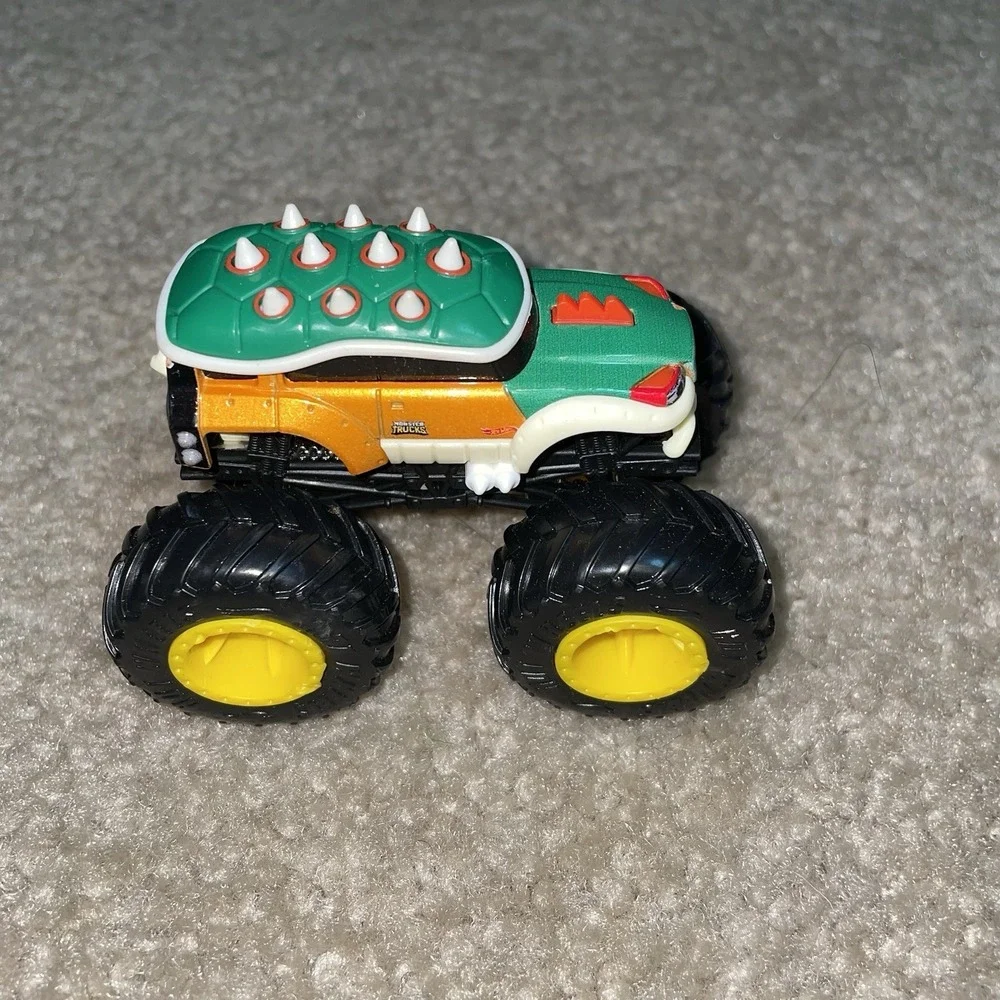 Hot Wheels Monster Trucks Bowser Super Mario Nintendo‎ 1:64 Scale Diecast Toy